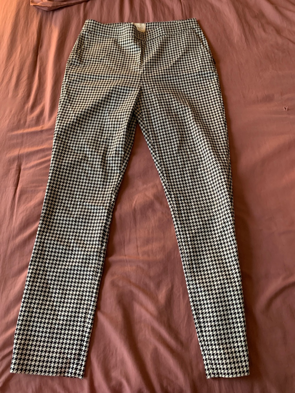Sezane black and white french style pants